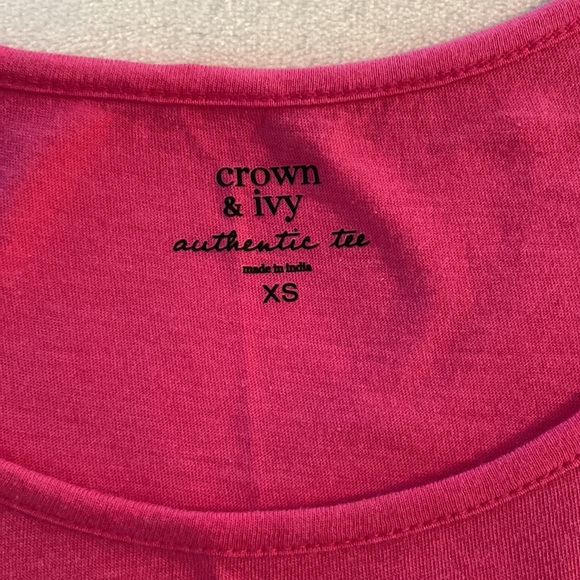 Crown and Ivy Cold Shoulder Top - Picture 2 of 2